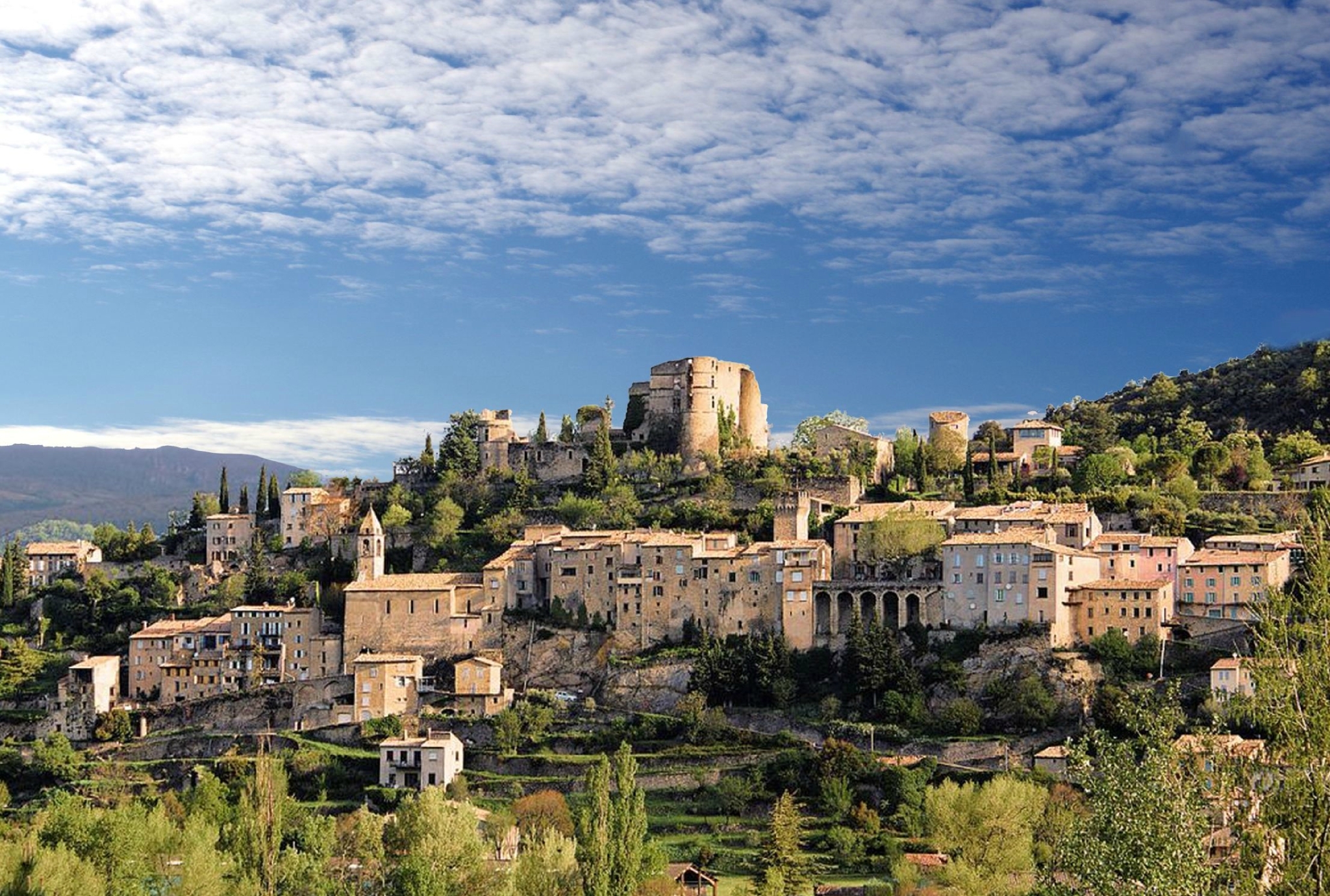 Montbrun les Bains 3